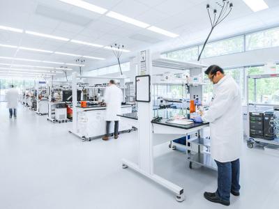 新版GMP規(guī)定下無(wú)菌藥品和無(wú)菌醫(yī)療器械潔凈車間設(shè)計(jì)布局要求 CEIDI西遞